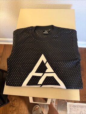 Evolution Athletics Strongman Grip Shirt Black Size Small S – Never Worn